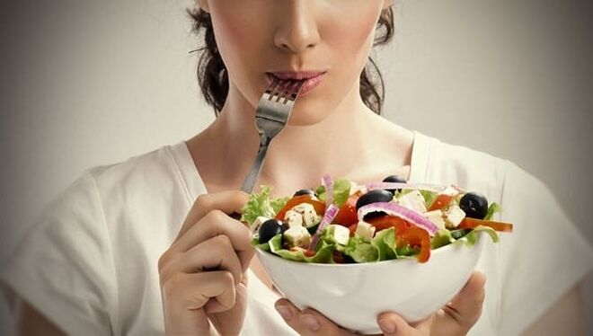 Seguire una dieta aiuterà a sbarazzarsi dei vermi nel corpo